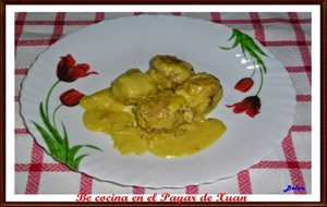 Albóndigas De Arroz En Salsa De Almendras
