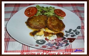 Aleta De Cerdo Ibérico Rellena De Piña, Foie Y Piñones.
