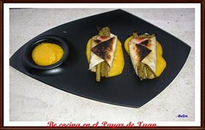 Atadito De Trigueros Y Beicon Sobre Puré De Calabaza
