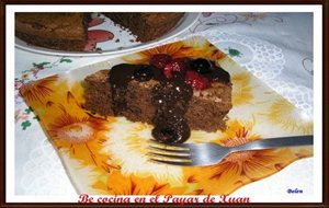 Bizcocho De Chocolate Con Frutos Rojos
