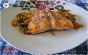 Salmón En Salsa De Cebolla
