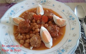 Potaje De Garbanzos Con Albóndigas 
