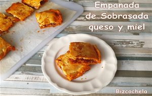 Empanada De Sobrasada, Queso Y Miel
