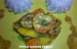 Langostinos Al Curry Con Frutas Tropicales
