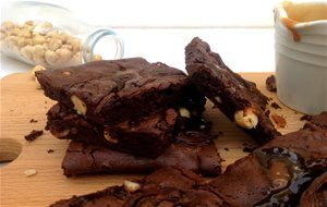 Brownie Con Avellanas Y Toffee
