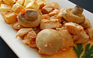 Pollo Con Funghi E Patate (pollo Con Setas Y Patatas)
