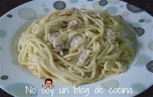 Espaguettis A La Carbonara Con Parmesano
