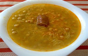 Sopa De Garbanzos
