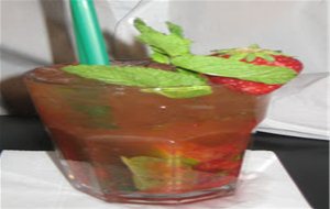 Mojito De Absenta Y Fresas Naturales
