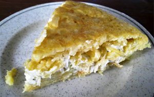 Pintxo De Tortilla De Patata Con Pechuga De Pollo Al Alí-olí 
