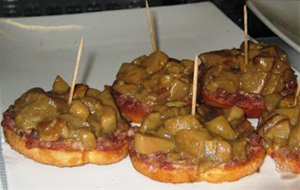 Pintxo De Boletus Con Jamón
