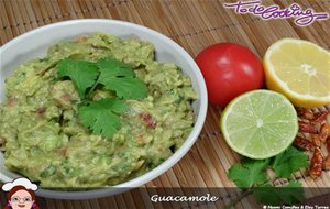 Guacamole. Receta Clásica Mexicana.