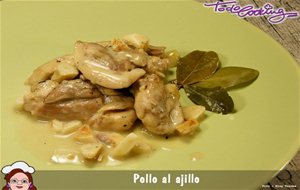 Pollo Al Ajillo. Receta Tradicional Y Sencilla