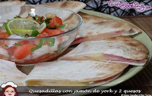 Quesadillas De York Y Queso Con Pico De Gallo