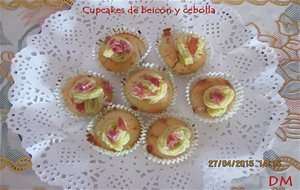 Cupcakes De Beicon, Cebolla Y Almendras