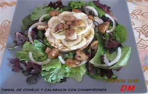 Timbal De Conejo Y Calabacín Con Champiñones