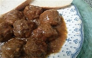 Albóndigas De Paté A La Pimienta, Cerdo Y Pollo