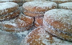 Galletas Fritas Con Crema Pastelera