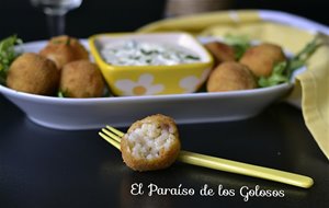 Arancini Con Alcachofas,jamón Y Salsa De Queso
