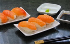 Nigiri Sushi De Salmón