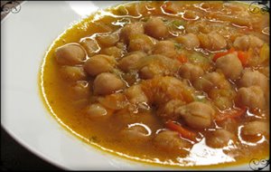 Guiso De Garbanzos Con Tomate