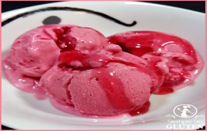 Helado Vegano De Queso Y fresas