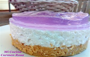 Tarta De Queso Con Caramelos De Violetas
