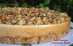 Tarta De Turron Al Whisky Coronada Con Almendras Fritas. 