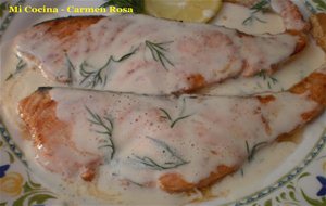 Salmon Con Salsa De Nata Al Limon Y Eneldo