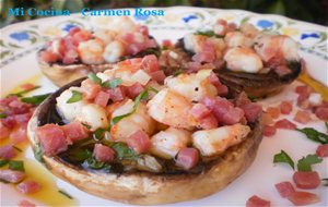 "champiñones De Paris" Rellenos De Langostinos Y Jamon Serrano 
