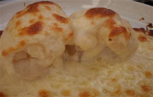 Coliflor Gratinada Con Queso Y Bechamel