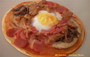 Pizza Bismarck (con Huevos) 
