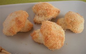 Panellets De Coco (y Enlace A La Receta De Los De Piñones Y Almendras)
