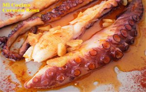 Pulpo A La Plancha (o La Brasa) Con Aceite, Ajitos Y Pimenton.
