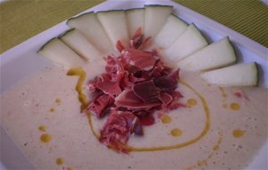Gazpacho Cremoso De Melon Con Jamon
