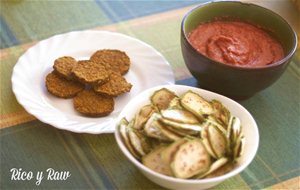 Falafel Y Chips De Calabacín Con Salsa agridulce