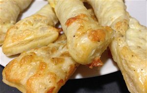 Palitos De Hojaldre Con Queso