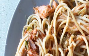 Pasta Integral Con Verduras Al Wok Y Salmón