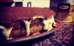 La Bienvenida Al Nuevo Mes Con Una Tarta De Tiramisú