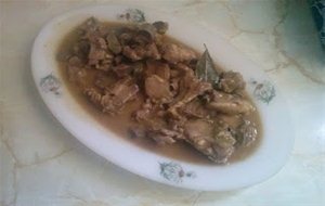 Cabrito Lechal En Salsa
