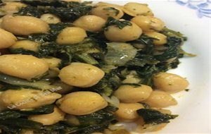 Garbanzos Con Espinacas 
