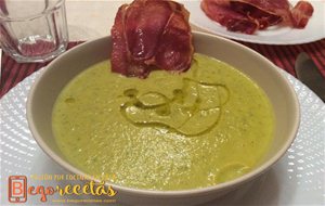 Crema De Calabacín Y Calabaza Con Crujiente De Jamón
