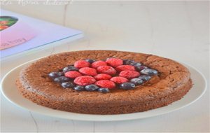 Bizcocho Fácil De Chocolate Con Frutos Del Bosque