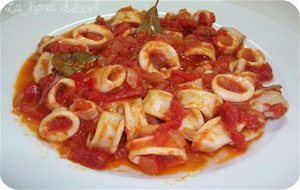 Calamares En Salsa De Tomate