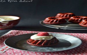 Mini Bundt Cakes Red Velvet