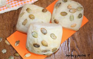 Bollitos De Pipas De Calabaza.
