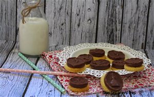 Galletas Con Chocolatina.
