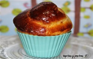 Brioche À Tête (brioche Francés).
