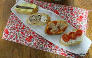 Crostinis
