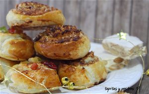 Rollitos De Hojaldre Y Turrón Del Duro.
